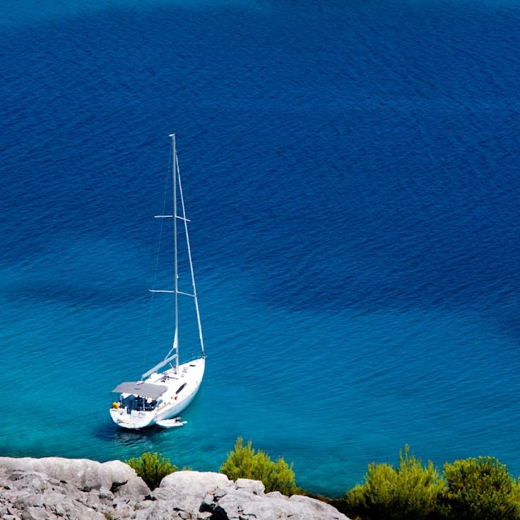 NeutralFoyerSpace yacht fleet